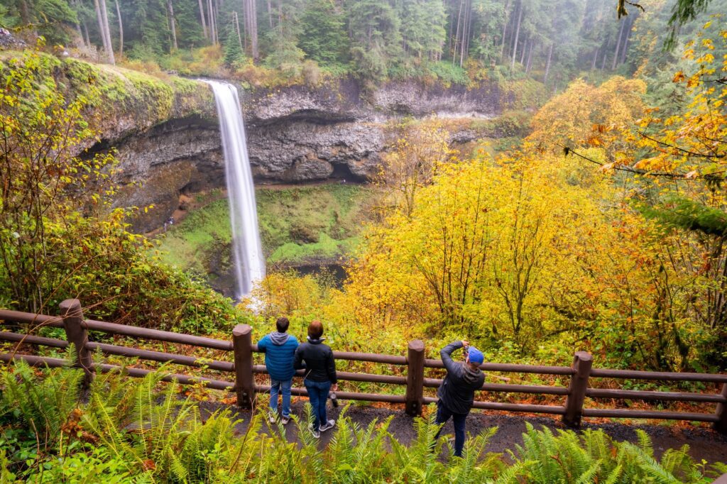 unique things to do in silverton oregon