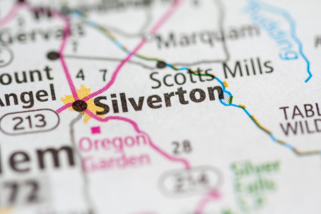 downtown silverton oregon